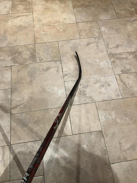 Brown University Bauer Vapor 1X Stick Righty Mid 81 - 85 Senior