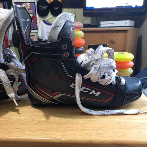 CCM Vibe Size 8 Just The Boot