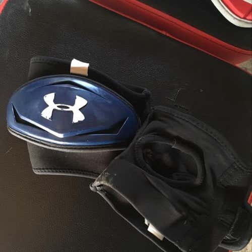 Under Armour Elbow Caps