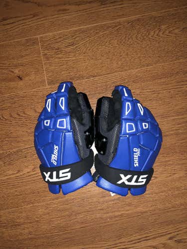 STX Shield Goalie Gloves