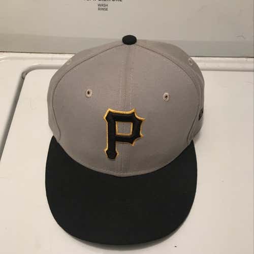 Pittsburgh Pirates 7 1/4 New Era Cap