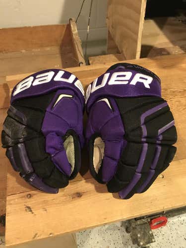 Bauer Vapor APX2 Pro Gloves Junior