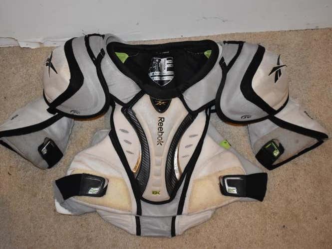Reebok 10k Shoulder Pads