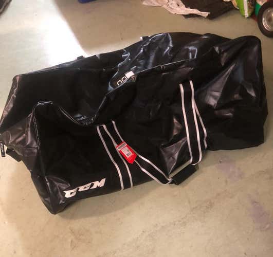 New CCM EBPROG Pro Goalie Bag 42" Black
