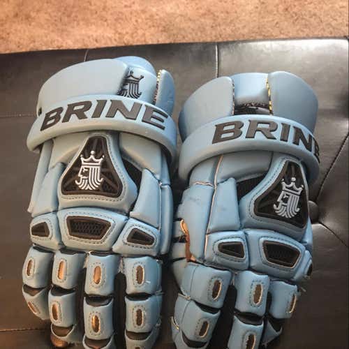 Brine King IV Carolina 13” Gloves Barely Used