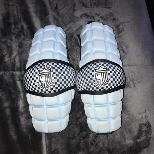 Brine elbow pads
