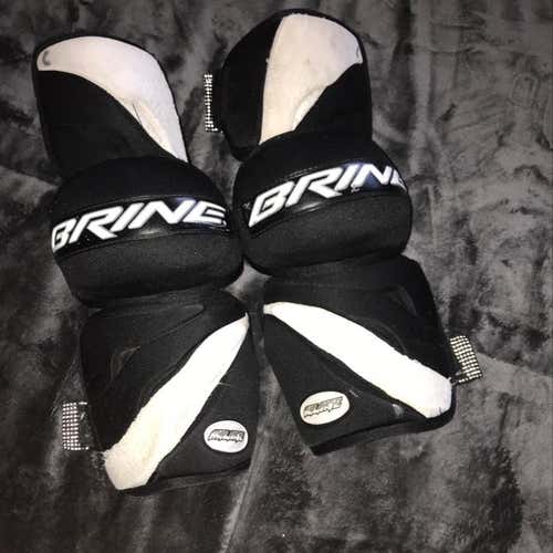 Brine Avalanche elbow pads