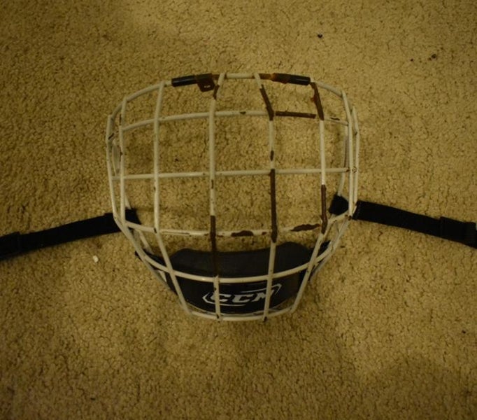 CCM Cage (medium)