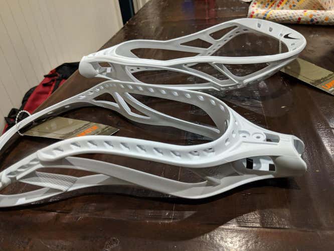 1 New Nike Lakota U Head