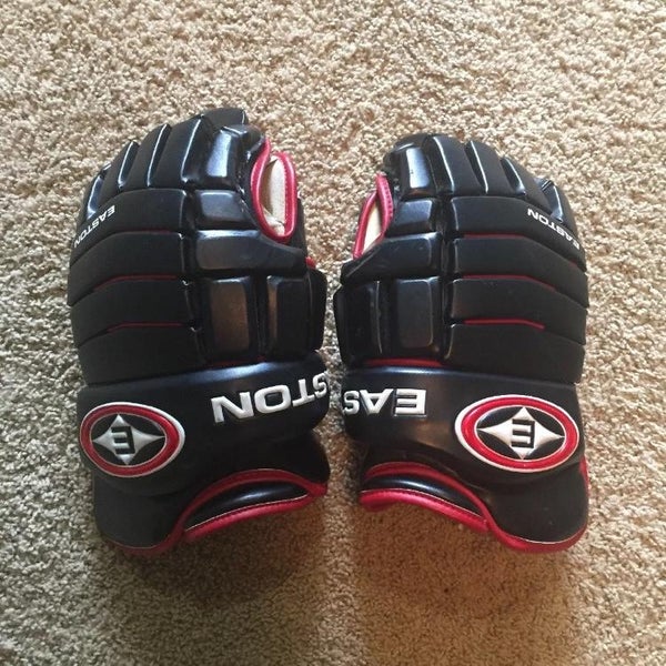 Easton Synergy 500 Gloves 15 Inch