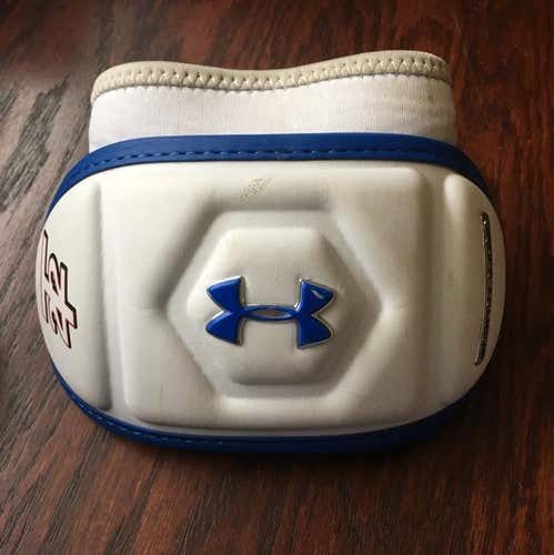 Under Armour Elbow Caps