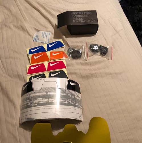 BNWT NIKE VISOR