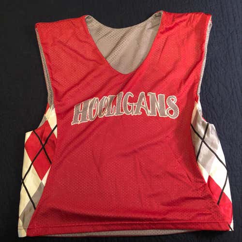 New! Hooligans Lacrosse Pinnie, Medium, OT, Red And Gray
