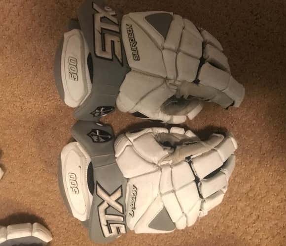 Providence College STX Surgeon 500 Lacrosse Gloves