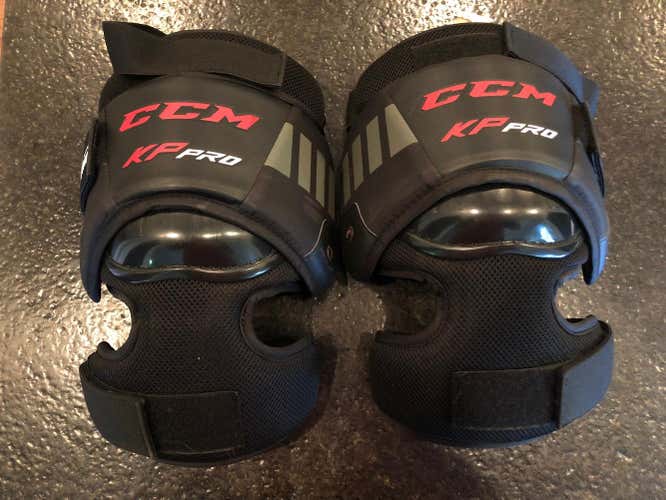 Senior CCM KP Pro goalie knee pads