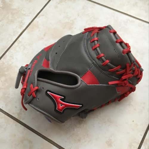 Mizuno MVP Catchers Mitt 34”