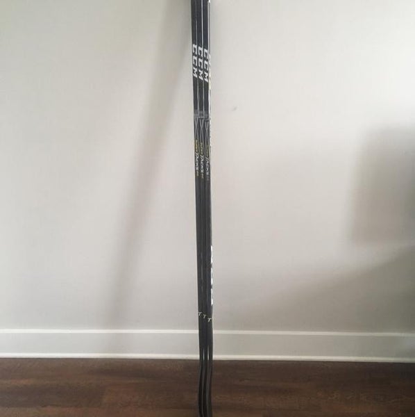 RH CCM Super Tacks 2.0 P28 Curve Pro Stock