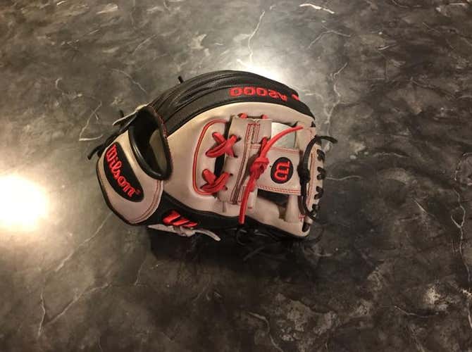 Wilson A2000 1788 11.25” I Web
