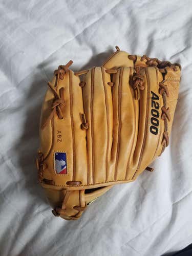 Wilson A2000 Glove