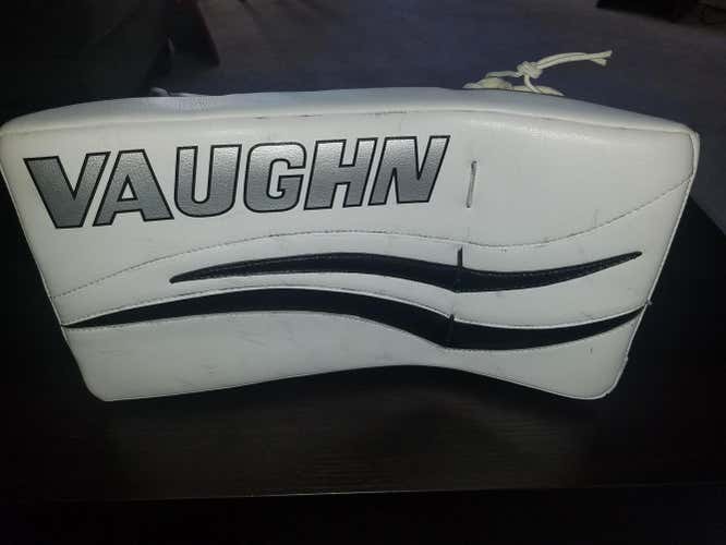 Vaughn Goalie Blocker Regular Senior