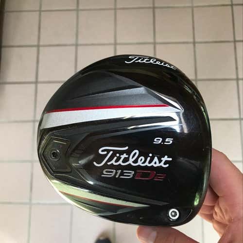 TITLEIST 913 D2 (9.5) With TOUR AD DI-7s Shaft