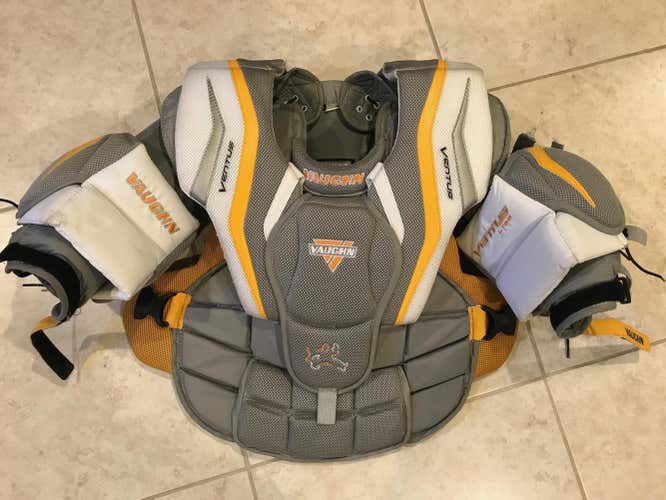 VAUGHN VENTUS LT68 Goalie Chest Protector JUNIOR
