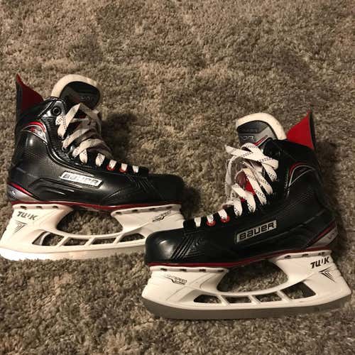 Bauer Vapor X500 Skates Senior Size 8D Mint Condition. Used 3 Times