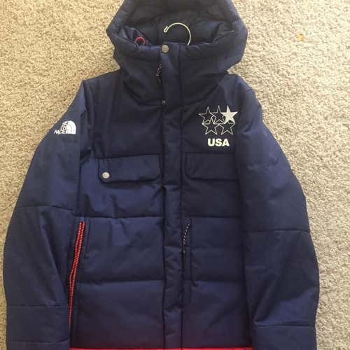 The North Face U.S. Freeskiing Team Down Parka Women’s Medium