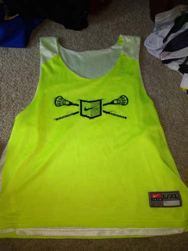 The Ride Nike Pinnie