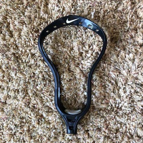 BN Black Nike Lakota U