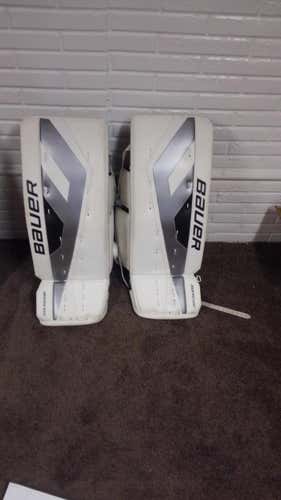Like New Bauer Goalie Leg Pads Senior