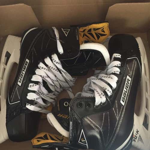 Brand New Bauer Supreme 1S Pro Stock Sz 8.5D