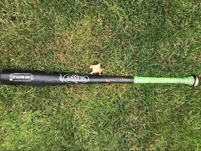 Louisville Slugger C271 M9 Wood Bat with Lizard Skin