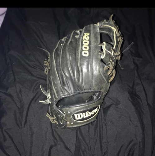 Wilson A2000