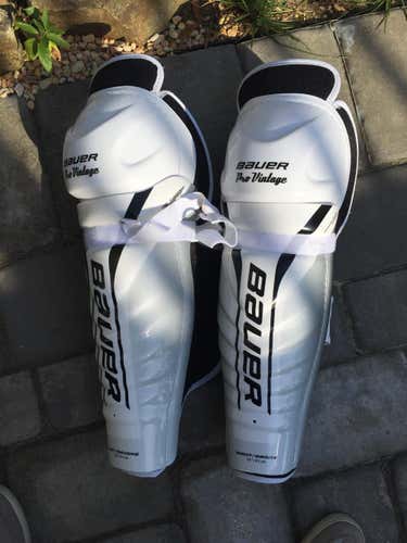 Bauer Pro Vintage Shin Guards 16"