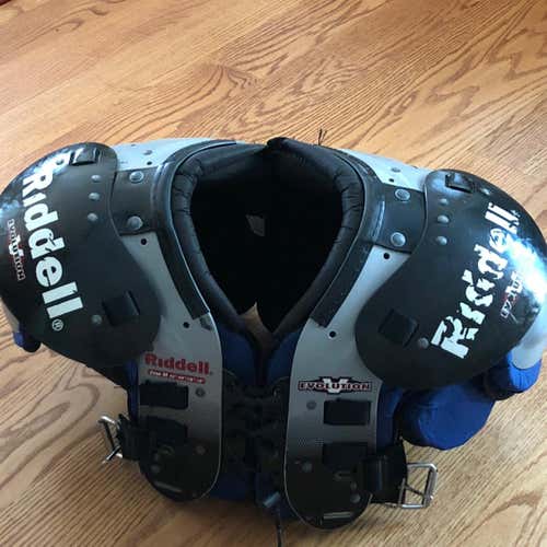 Russell EVOLUTION V Shoulder Pads Size M