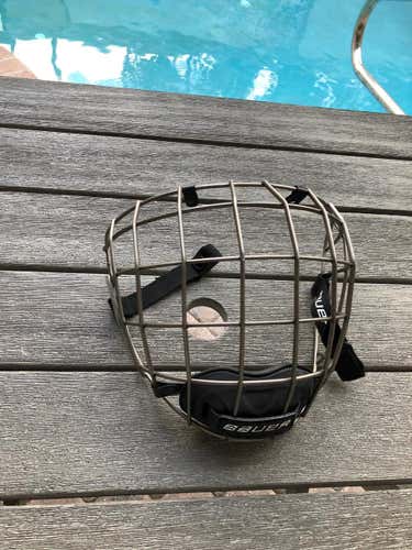 Bauer ReAkt Cage Senior Medium