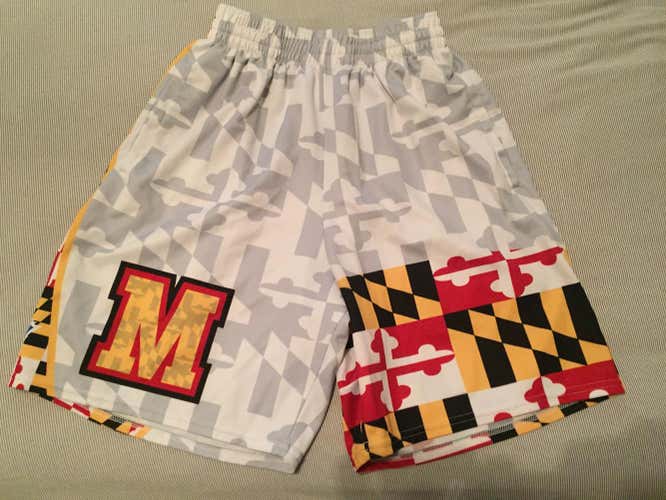 Behind the Back White Maryland Shorts