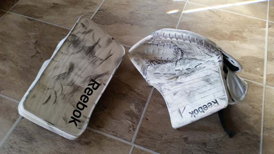 Reebok 14K Goalie Glove & Blocker Regular Senior