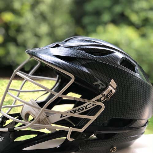 Carbon finish Cascade R lacrosse Helmet