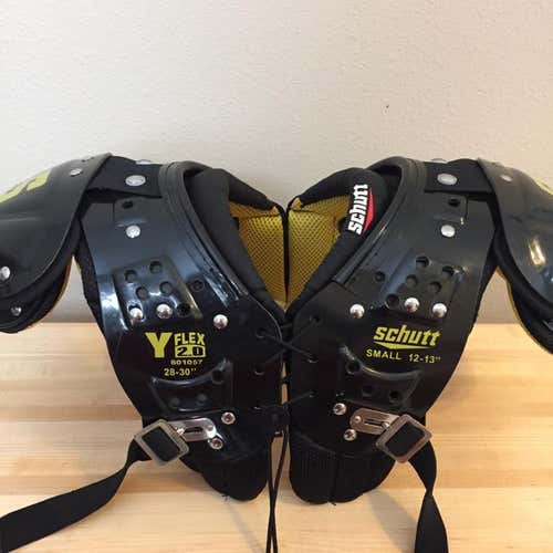 Schutt Y-Flex 2.0 Youth Shoulder Pads
