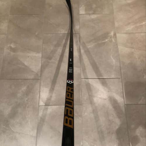 Brand new pro Stock “OVIE 8” Total 1 Bauer Stick