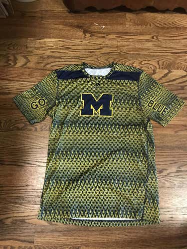 Team Issued Michigan Lacrosse Adidas Shooter