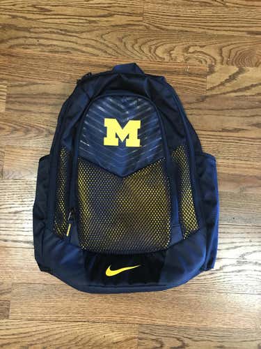 New Nike Team Issued Michigan Lacrosse Back pack