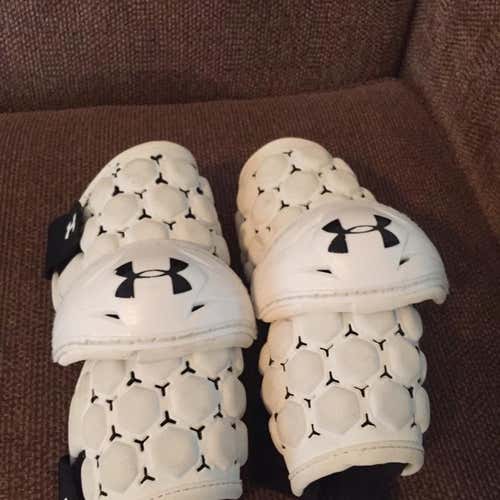 Under Armour Arm Pads