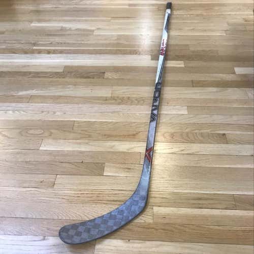 Used Bauer Vapor 1x 102 Flex Pro Stock Cornell hockey stick- Right Hand