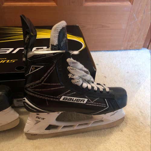 Bauer Supreme 1s Skates Size 6.5 D