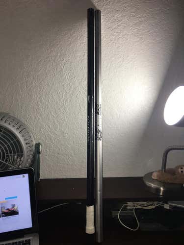2 Nike Attack Shafts (Vandal, 6000) [2 FOR 1]
