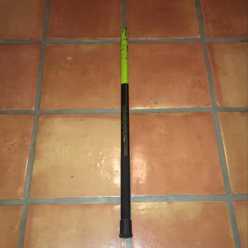Epoch F30 lacrosse shaft
