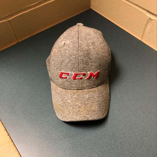 Ccm Used NCAA Workout Hat